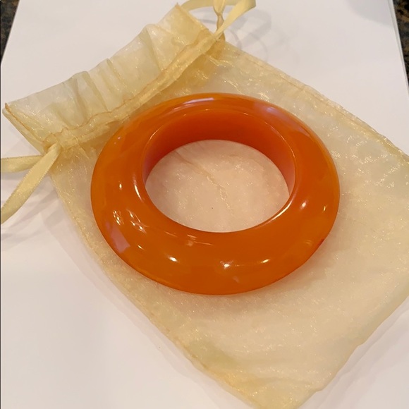 Jewelry - Thick chunky acrylic lucite? Swirl orange bangle